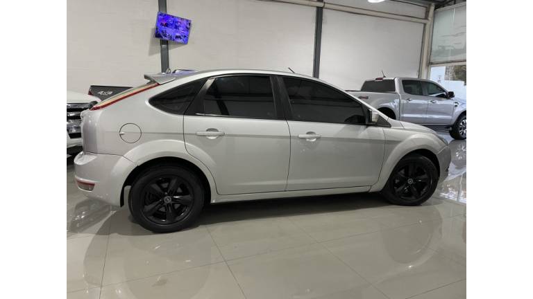 FORD - FOCUS - 2009/2009 - Prata - R$ 36.900,00