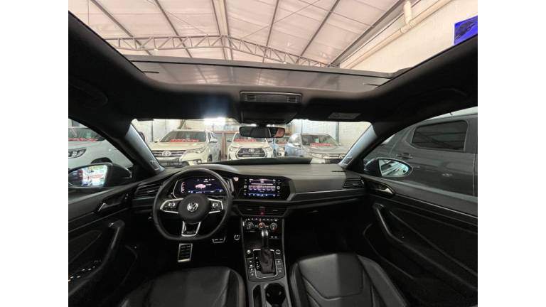 VOLKSWAGEN - JETTA - 2021/2021 - Cinza - R$ 165.900,00