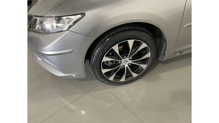 HONDA - CIVIC - 2016/2016 - Cinza - R$ 88.700,00