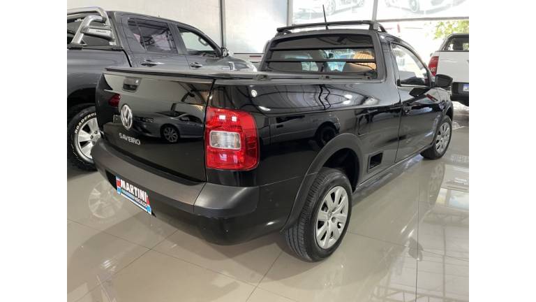 VOLKSWAGEN - SAVEIRO - 2015/2015 - Preta - R$ 48.500,00