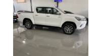 TOYOTA - HILUX - 2017/2017 - Branca - R$ 185.000,00