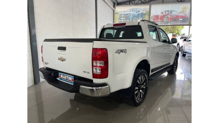 CHEVROLET - S10 - 2014/2014 - Branca - R$ 99.900,00