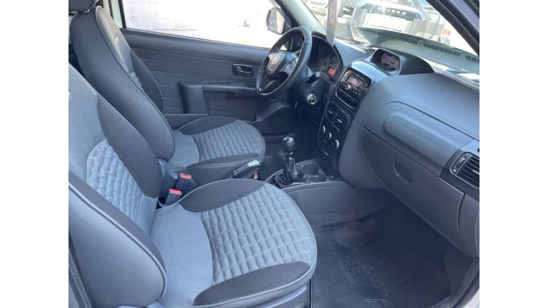 FIAT - STRADA - 2013/2013 - Branca - R$ 56.900,00