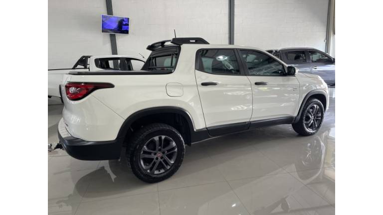 FIAT - TORO - 2020/2020 - Branca - R$ 99.900,00