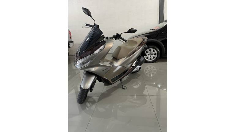 HONDA - PCX - 2022/2022 - Prata - R$ 19.900,00