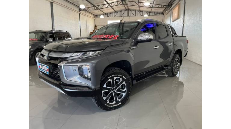 MITSUBISHI - L200 TRITON - 2024/2024 - Cinza - R$ 229.900,00