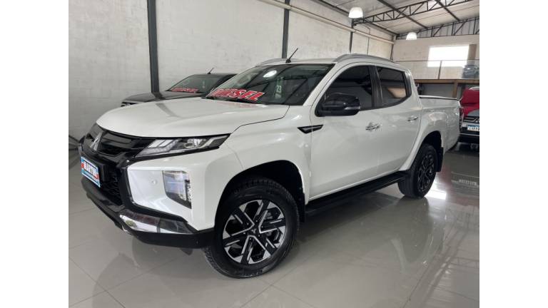 MITSUBISHI - L200 TRITON - 2023/2023 - Branca - R$ 217.000,00