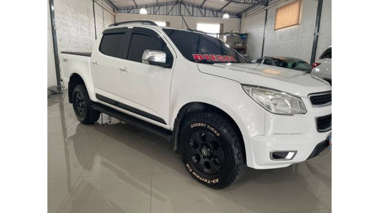 CHEVROLET - S10 - 2016/2016 - Branca - R$ 132.900,00