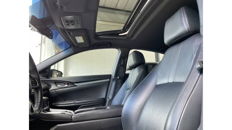 HONDA - CIVIC - 2019/2019 - Preta - R$ 129.900,00