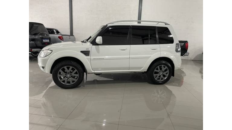 MITSUBISHI - PAJERO TR4 - 2014/2014 - Branca - R$ 61.900,00