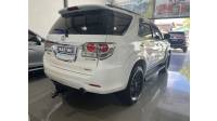 TOYOTA - HILUX SW4 - 2014/2014 - Branca - R$ 144.900,00