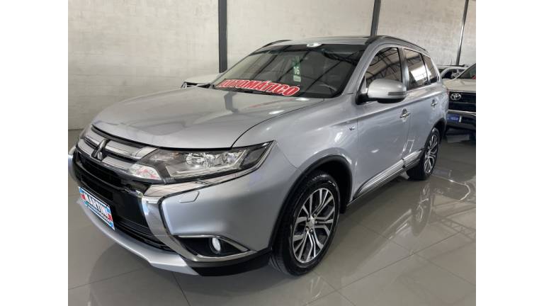 MITSUBISHI - OUTLANDER - 2016/2016 - Prata - R$ 99.000,00