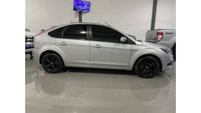 FORD - FOCUS - 2009/2009 - Prata - R$ 36.900,00