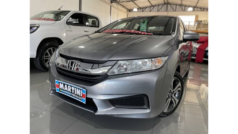 HONDA - CITY - 2015/2015 - Cinza - R$ 68.000,00