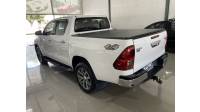 TOYOTA - HILUX - 2017/2017 - Branca - R$ 185.000,00