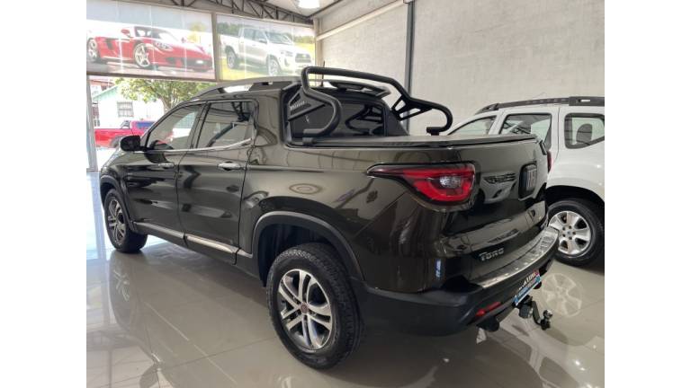 FIAT - TORO - 2017/2017 - Marrom - R$ 95.900,00