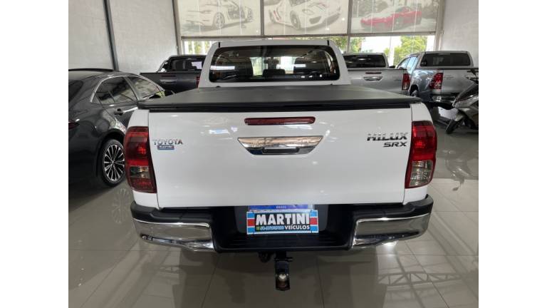 TOYOTA - HILUX - 2017/2017 - Branca - R$ 185.000,00