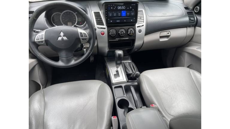 MITSUBISHI - PAJERO DAKAR - 2011/2011 - Prata - R$ 102.900,00