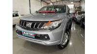 MITSUBISHI - L200 TRITON - 2020/2020 - Prata - R$ 137.900,00