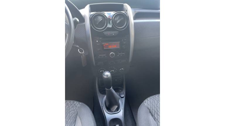 RENAULT - DUSTER - 2017/2017 - Branca - R$ 61.900,00