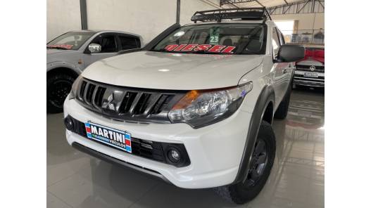 MITSUBISHI - L200 TRITON - 2023/2023 - Branca - R$ 156.000,00