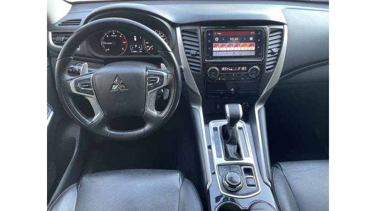 MITSUBISHI - PAJERO SPORT - 2020/2020 - Prata - R$ 219.900,00