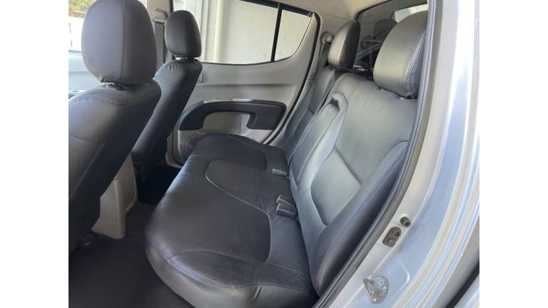 MITSUBISHI - L200 TRITON - 2013/2013 - Prata - R$ 103.900,00