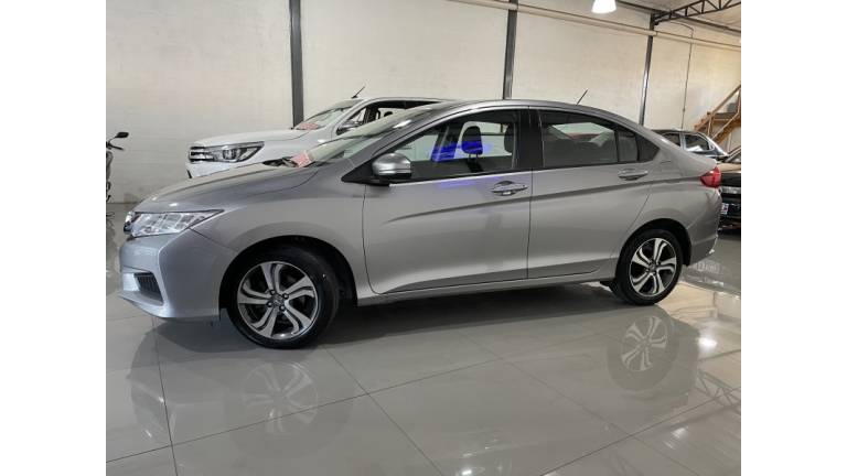 HONDA - CITY - 2015/2015 - Cinza - R$ 68.000,00