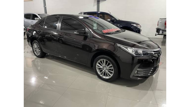 TOYOTA - COROLLA - 2018/2018 - Marrom - R$ 87.900,00