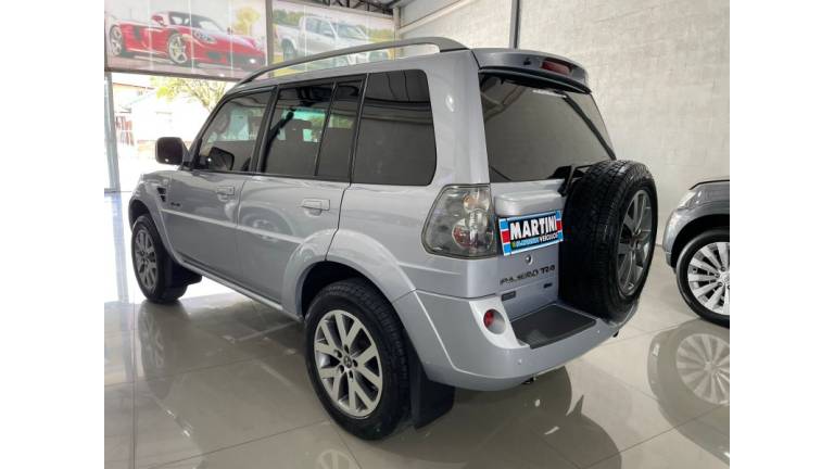 MITSUBISHI - PAJERO TR4 - 2014/2014 - Prata - R$ 68.000,00