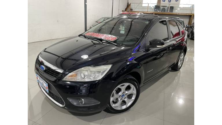 FORD - FOCUS - 2012/2012 - Preta - R$ 48.900,00