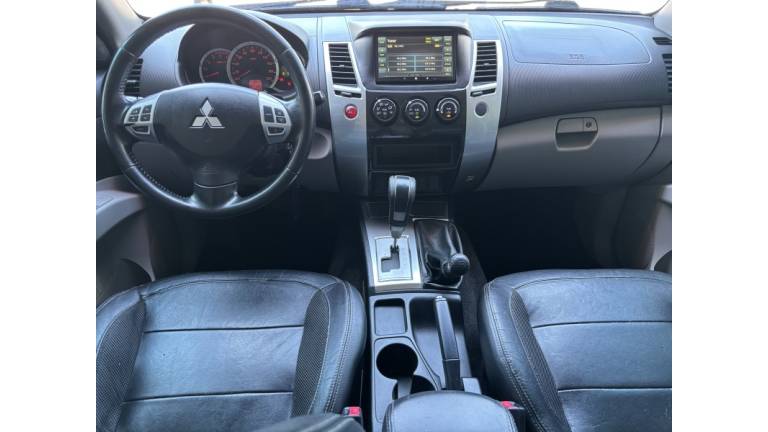 MITSUBISHI - PAJERO DAKAR - 2012/2012 - Preta - R$ 102.900,00