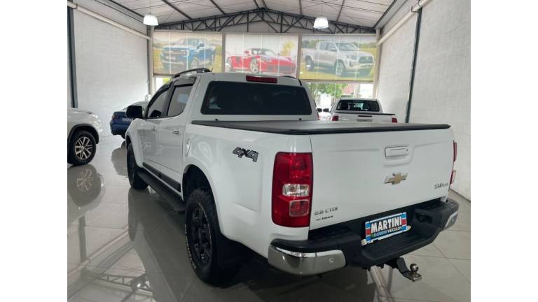 CHEVROLET - S10 - 2016/2016 - Branca - R$ 129.900,00