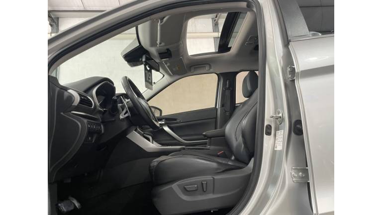 MITSUBISHI - ECLIPSE CROSS - 2019/2019 - Prata - R$ 112.900,00