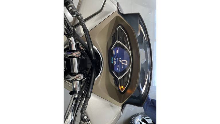 HONDA - PCX - 2022/2022 - Prata - R$ 19.900,00
