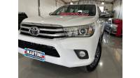 TOYOTA - HILUX - 2017/2017 - Branca - R$ 185.000,00