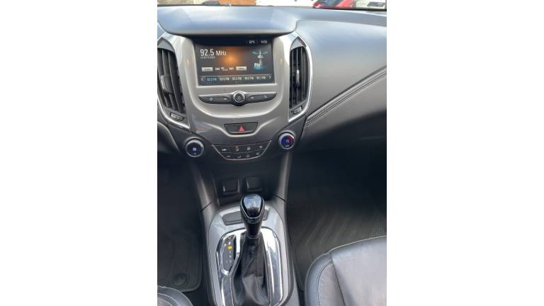 CHEVROLET - CRUZE - 2018/2018 - Preta - R$ 79.900,00
