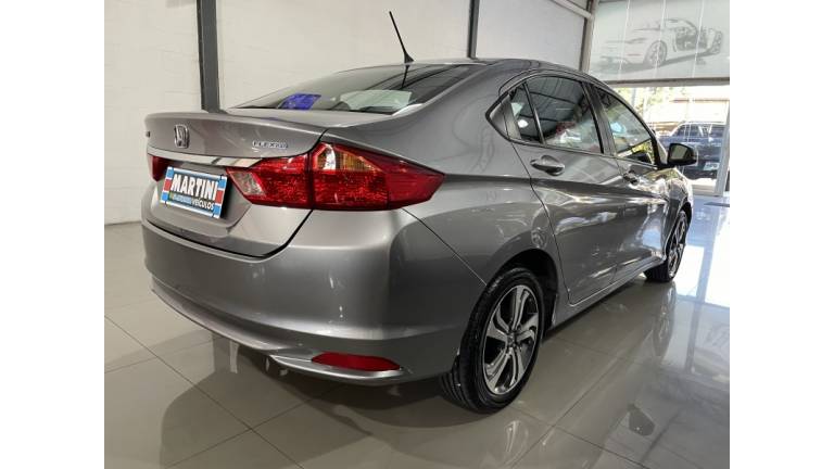 HONDA - CITY - 2015/2015 - Cinza - R$ 68.000,00