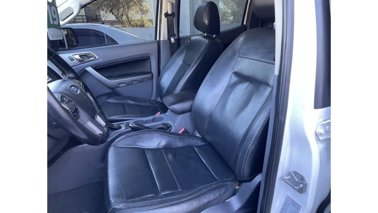 FORD - RANGER - 2019/2019 - Branca - R$ 148.900,00