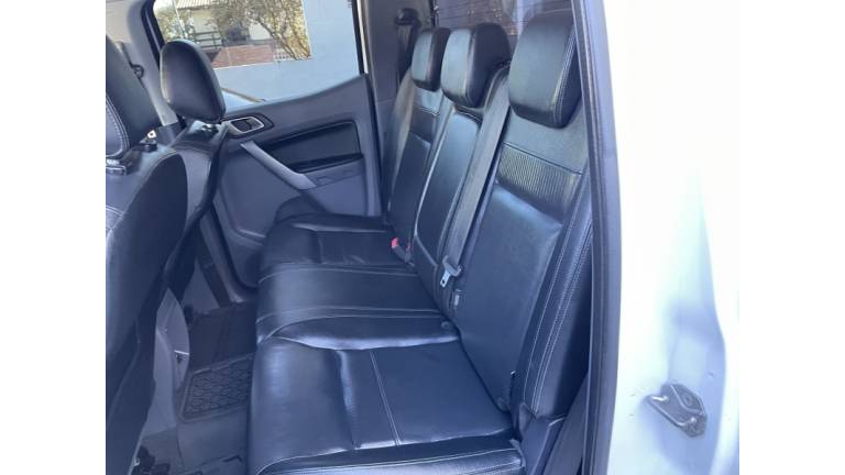 FORD - RANGER - 2019/2019 - Branca - R$ 148.900,00