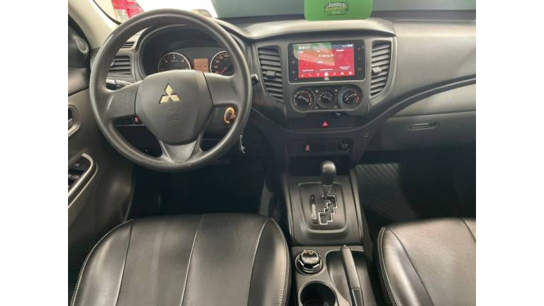 MITSUBISHI - L200 TRITON - 2020/2020 - Prata - R$ 137.900,00