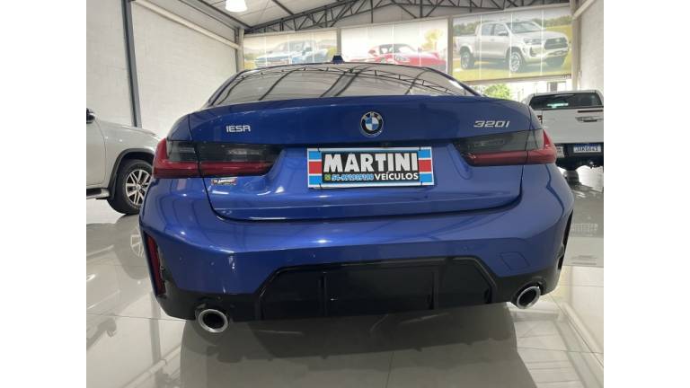 BMW - 320I - 2023/2024 - Azul - R$ 310.000,00