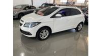 CHEVROLET - ONIX - 2013/2013 - Branca - R$ 46.900,00