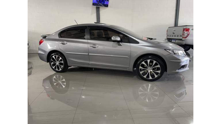 HONDA - CIVIC - 2016/2016 - Cinza - R$ 88.700,00