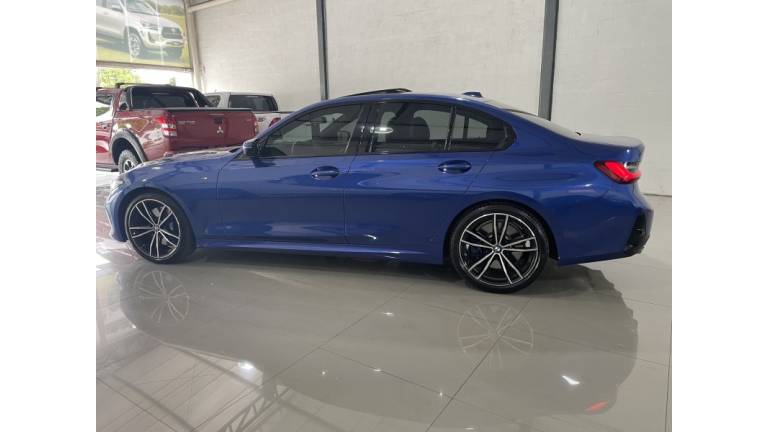BMW - 320I - 2023/2024 - Azul - R$ 310.000,00