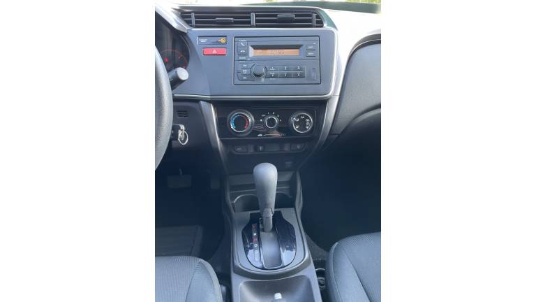 HONDA - CITY - 2015/2015 - Cinza - R$ 68.000,00