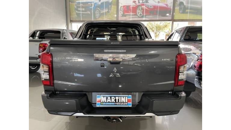 MITSUBISHI - L200 TRITON - 2023/2024 - Cinza - R$ 237.000,00